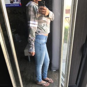 ❗️❗️SALE❗️❗️Hollister Crop top Hoodie